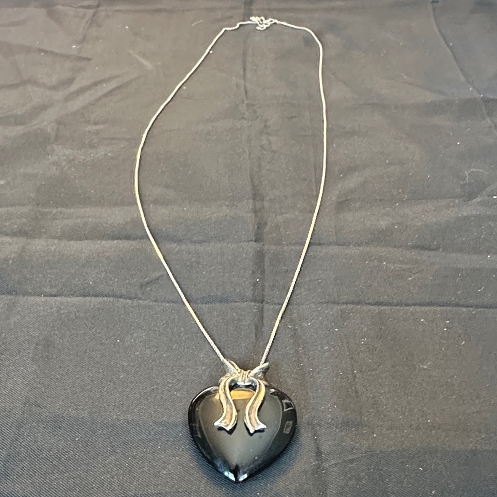 Vintage 925 Italy Sterling Silver Black Onyx Heart & Bow Pendant Necklace